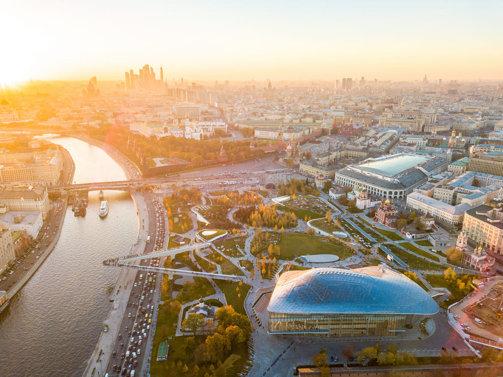 Зарядье»: мост из прошлого в будущее